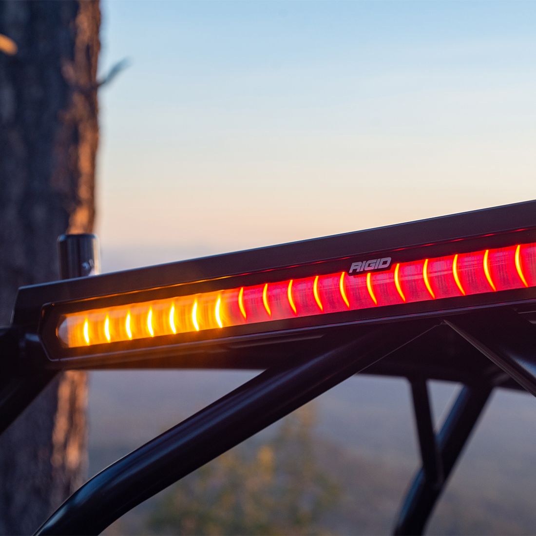 RIGID CHASE BAR WITH SURFACE MOUNTS